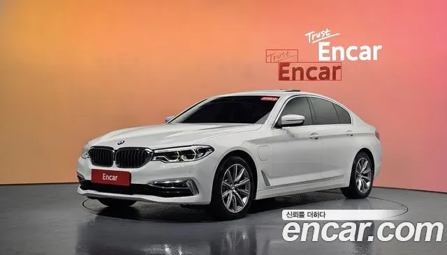 BMW 5-Series 2020 — photo 1