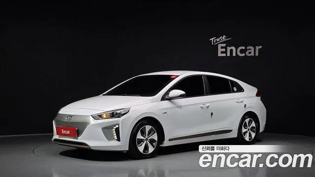 Hyundai Ioniq 2018 — photo 1
