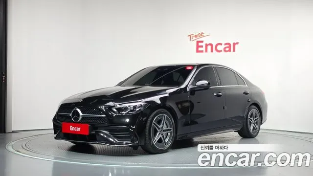 Mercedes-Benz C-Class 2025 — photo 1