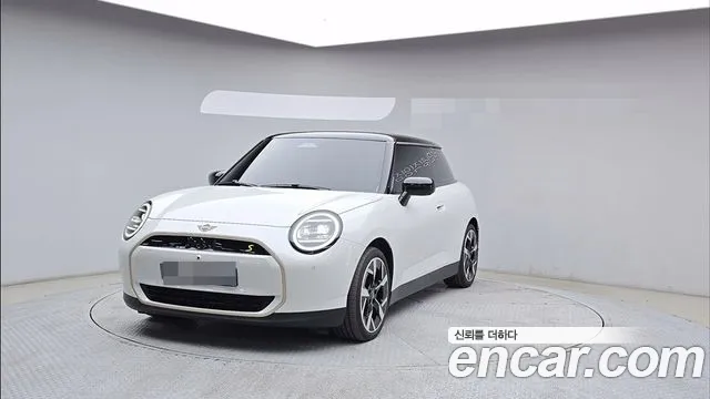 Mini Cooper 2026 — photo 1