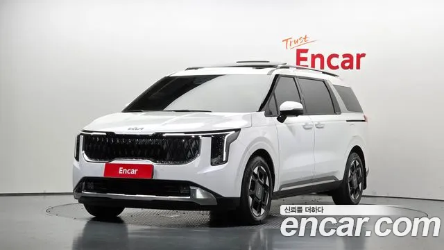 Kia Canival 2025 — photo 1