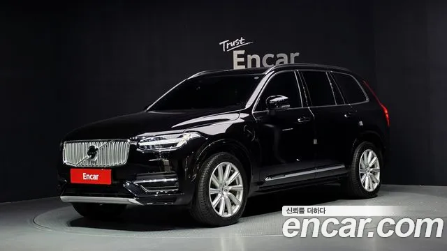 Volvo XC90 2019 — photo 1