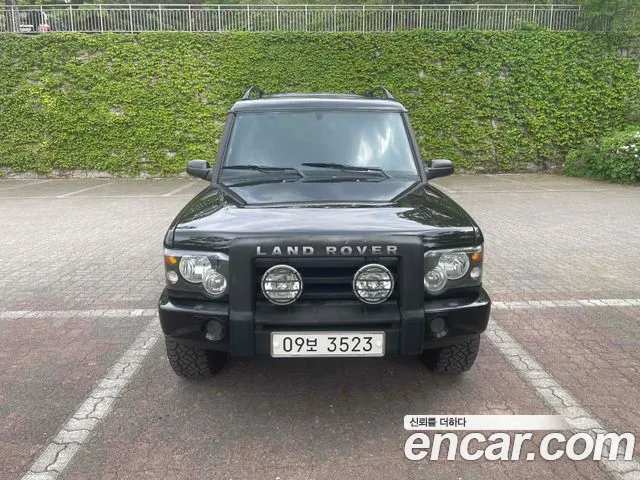 Land Rover Discovery 2003 — photo 1
