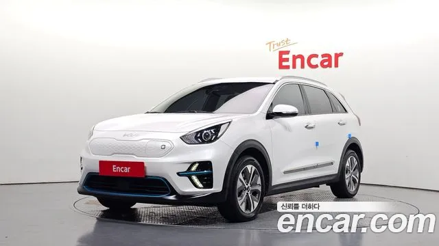 Kia Niro 2022 — photo 1