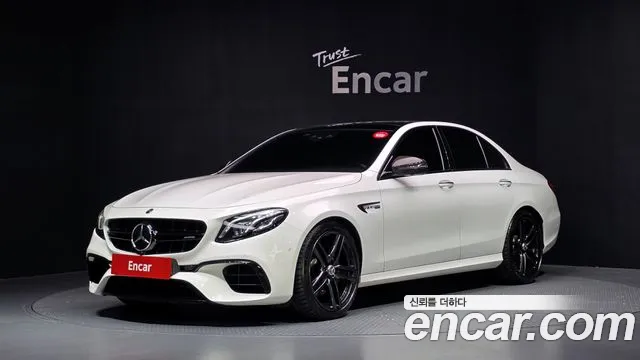 Mercedes-Benz E-Class 2018 — photo 1