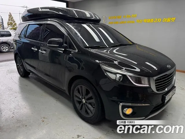Kia Canival 2016 — photo 1