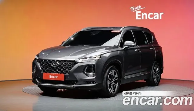 Hyundai Santafe 2019 — photo 1