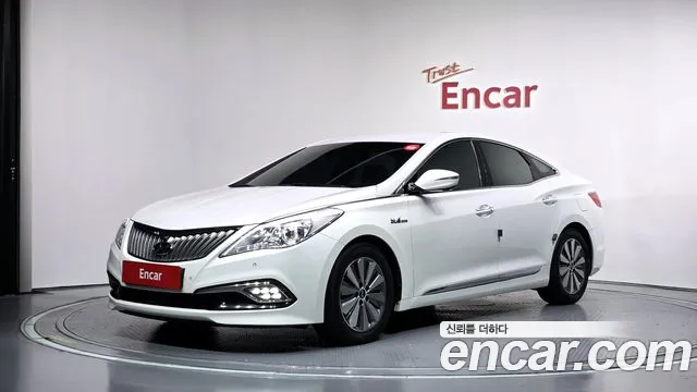 Hyundai Grandeur 2015 — photo 1
