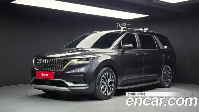 Kia Canival 2022 — photo 1