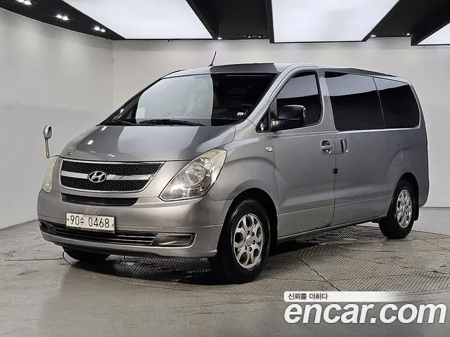 Hyundai Starex 2016 — photo 1