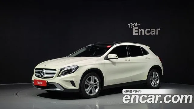 Mercedes-Benz GLA-Class 2016 — photo 1