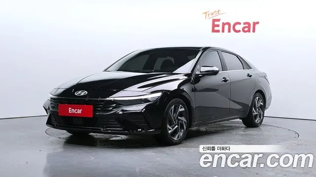 Hyundai AVANTE 2024 — photo 1