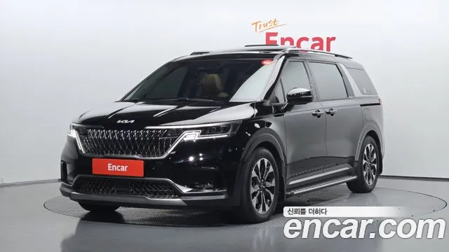 Kia Canival 2022 — photo 1