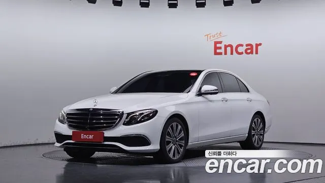 Mercedes-Benz E-Class 2019 — photo 1