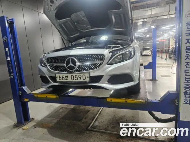 Mercedes-Benz C-Class 2016 — photo 1