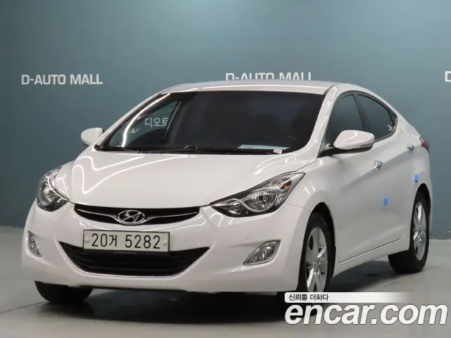 Hyundai AVANTE 2013 — photo 1