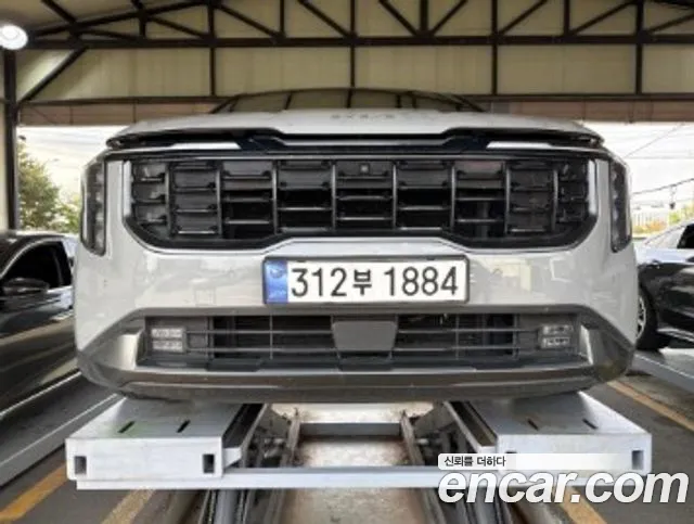 Kia Canival 2024 — photo 1