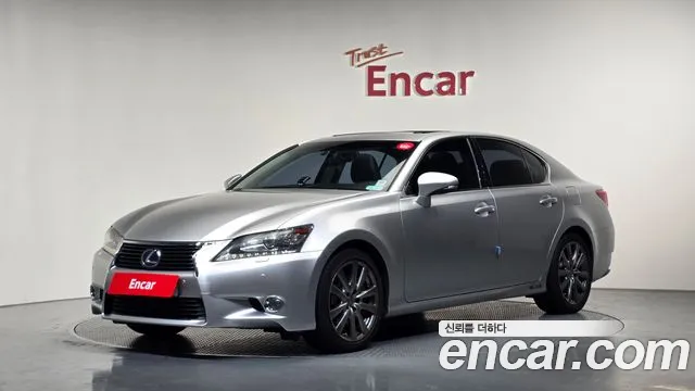 Lexus GS 2013 — photo 1