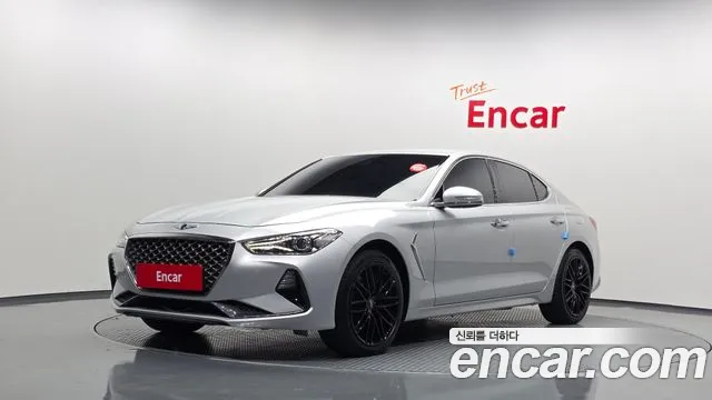 Genesis G70 2018 — photo 1