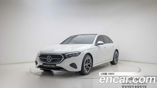 Mercedes-Benz E-Class 2026 — photo 1