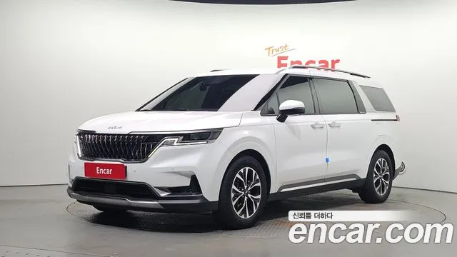 Kia Canival 2022 — photo 1