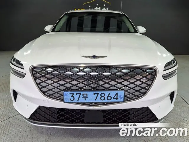 Genesis GV70 2022 — photo 1