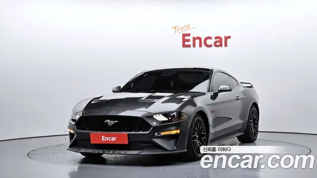 Ford Mustang 2019 — photo 1
