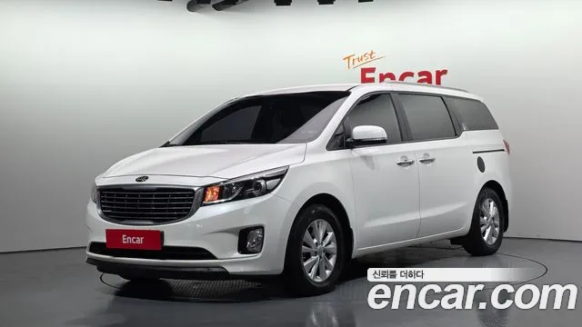 Kia Canival 2015 — photo 1