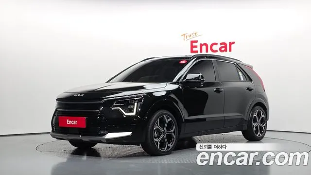 Kia Niro 2023 — photo 1