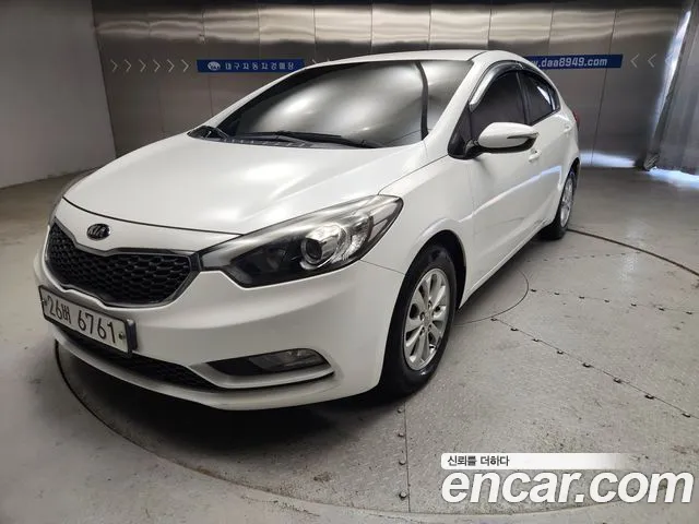 Kia K3 2015 — photo 1
