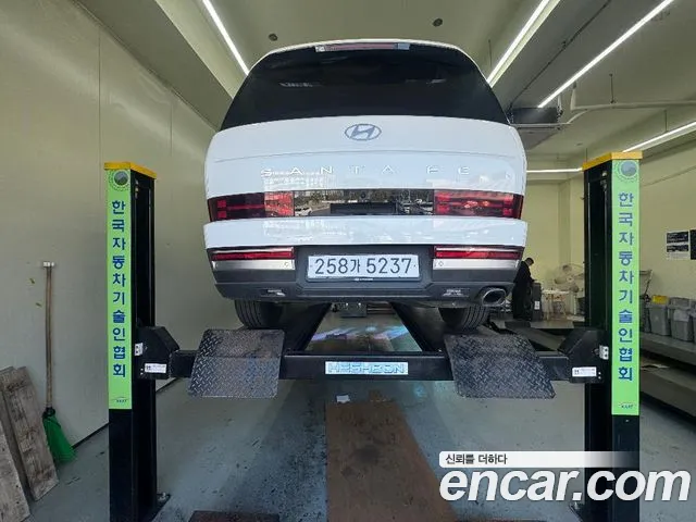 Hyundai Santafe 2024 — photo 1