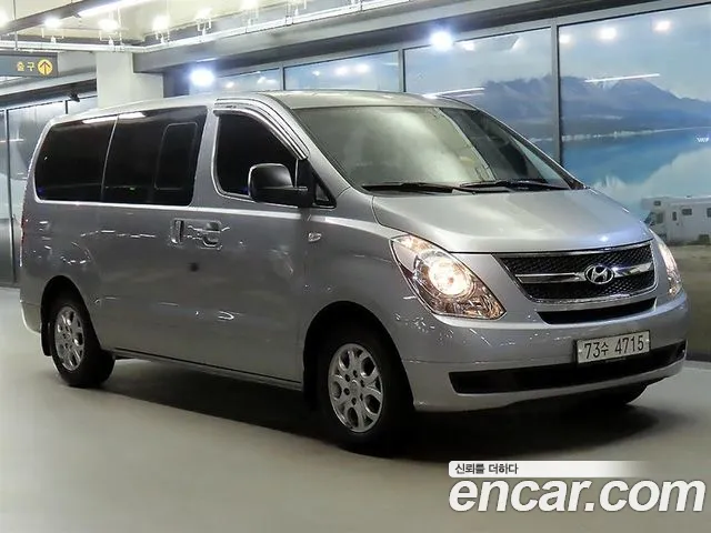 Hyundai Starex 2015 — photo 1