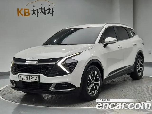 Kia Sportage 2022 — photo 1