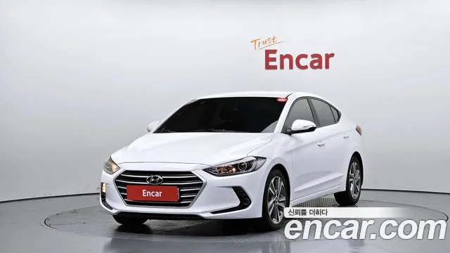 Hyundai AVANTE 2018 — photo 1