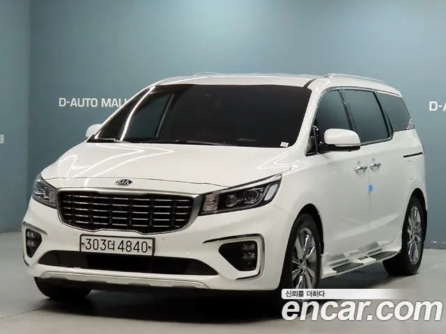 Kia Canival 2020 — photo 1