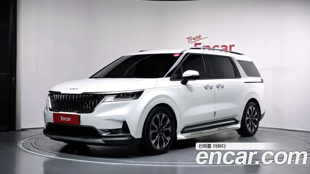 Kia Canival 2021 — photo 1