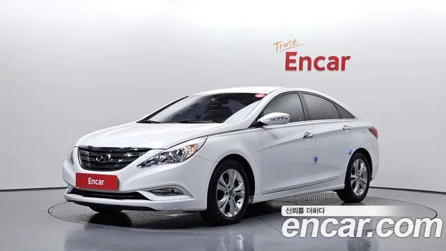 Hyundai Sonata 2010 — photo 1