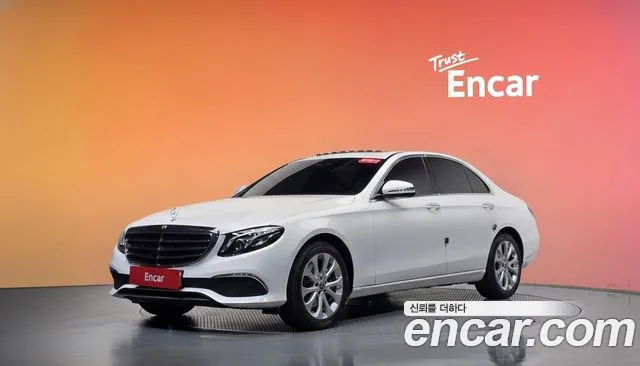 Mercedes-Benz E-Class 2019 — photo 1