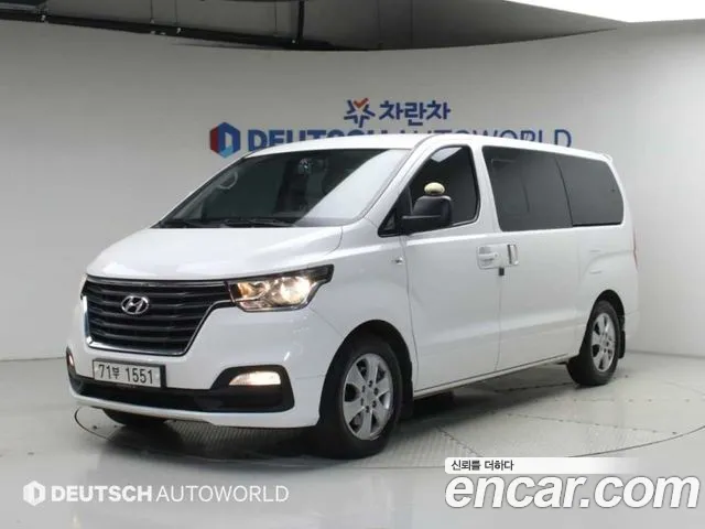 Hyundai Starex 2020 — photo 1