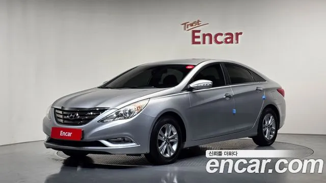 Hyundai Sonata 2011 — photo 1