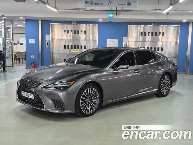 Lexus LS 2024 — photo 1