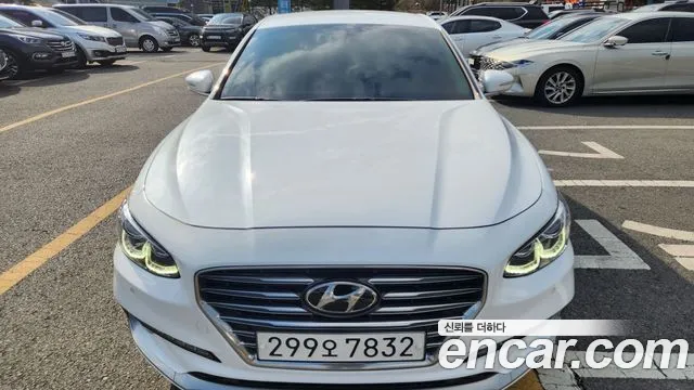 Hyundai Grandeur 2018 — photo 1