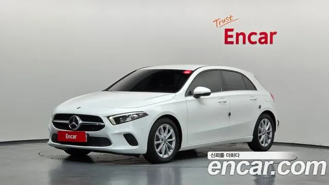 Mercedes-Benz A-Class 2020 — photo 1