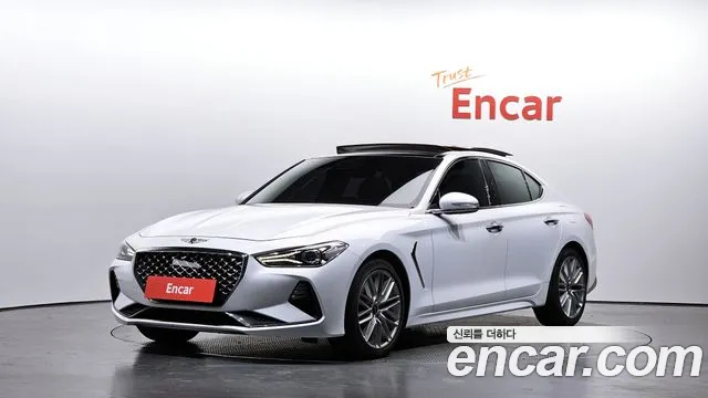 Genesis G70 2019 — photo 1