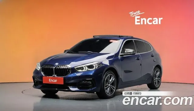 BMW 1-Series 2021 — photo 1