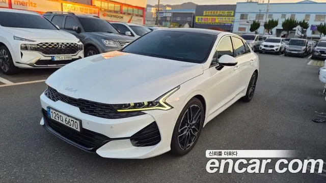 Kia K5 2023 — photo 1