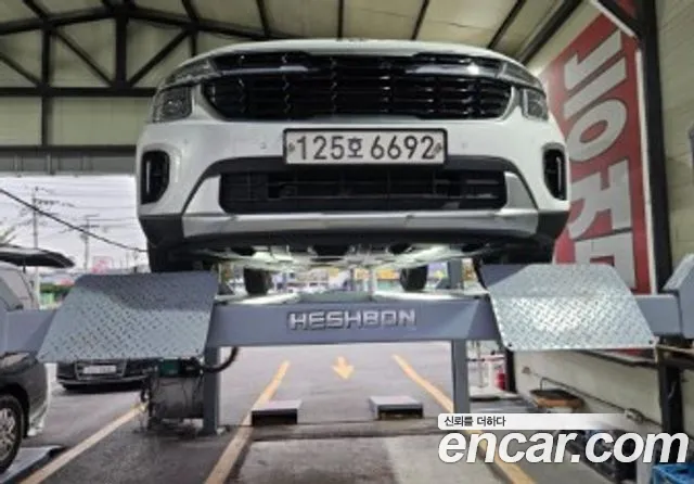 Kia Seltos 2023 — photo 1