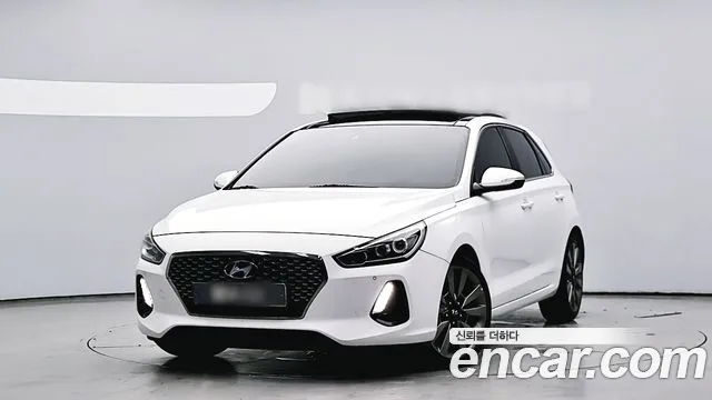 Hyundai i30 2018 — photo 1