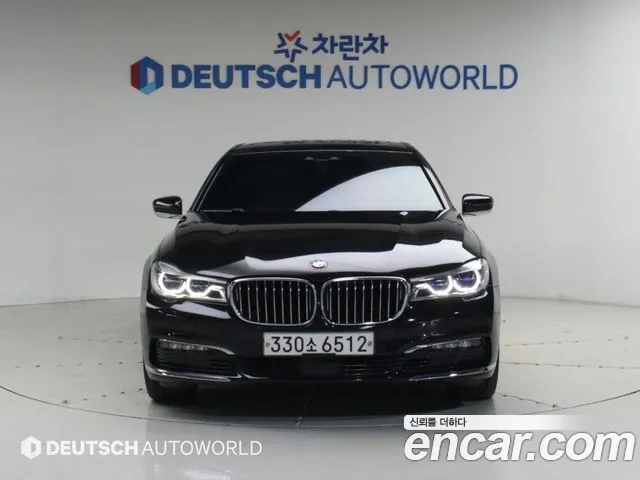 BMW 7-Series 2017 — photo 1