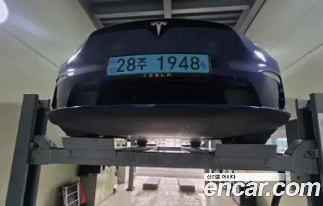Tesla Model X 2023 — photo 1